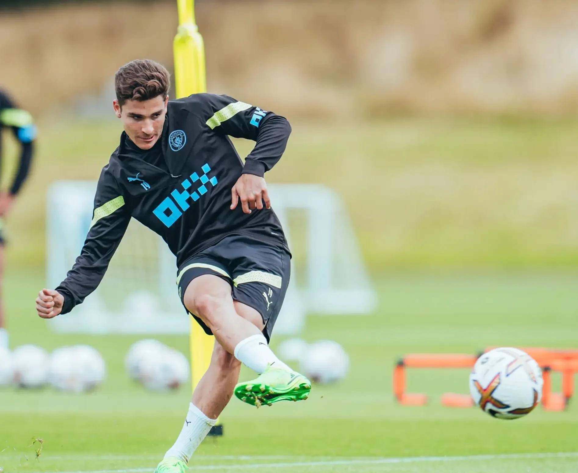 托特纳姆训练开放日，加时末段调整名单引欢呼，社区盾在即，年轻球员得到机会的简单介绍-爱游戏官网